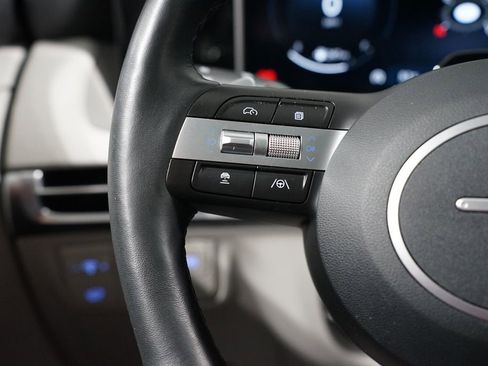 Used 2025 Hyundai Tucson Limited image 14