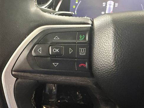 Used 2023 Jeep Grand Cherokee 4WD 4xe image 19