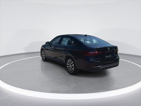New 2025 Volkswagen Jetta SE image 6