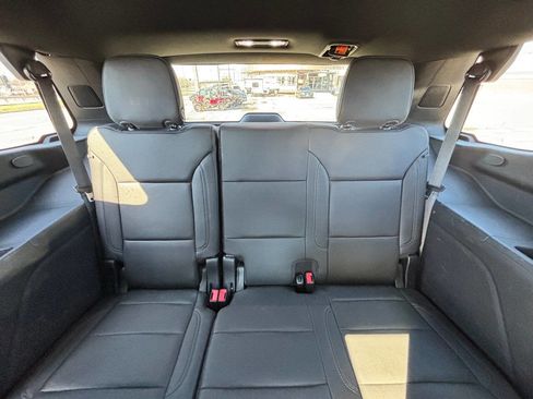 Used 2022 Chevrolet Tahoe LT w/ Luxury Package image 11