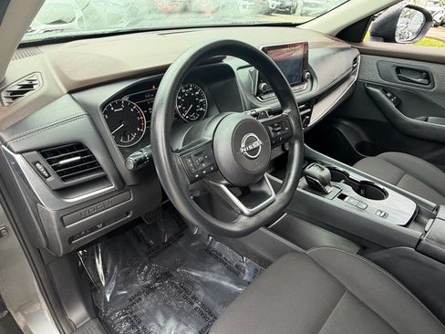 Used 2023 Nissan Rogue S FWD image 10