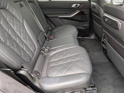 Used 2025 BMW X7 xDrive40i w/ Parking Assistance Package AWD/4WD image 23