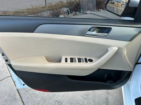 Used 2018 Hyundai Sonata SE image 9