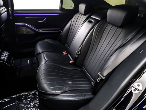 Used 2023 Mercedes-Benz S 500 4MATIC image 8
