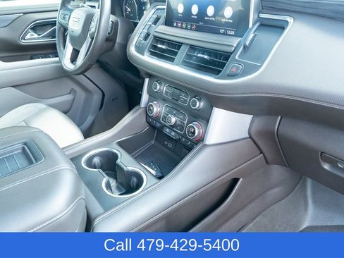 Used 2021 GMC Yukon SLT w/ SLT Premium Package AWD/4WD image 44