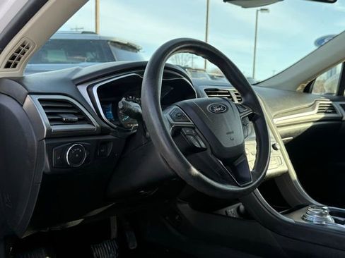 Certified 2020 Ford Fusion SE image 15