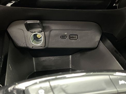 Certified 2024 Chevrolet Trax ACTIV FWD image 22