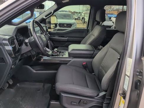 Used 2022 Ford F150 XLT w/ Equipment Group 302A High image 11