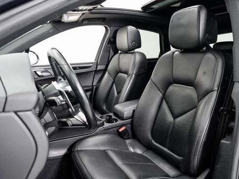 Used 2018 Porsche Macan S image 5