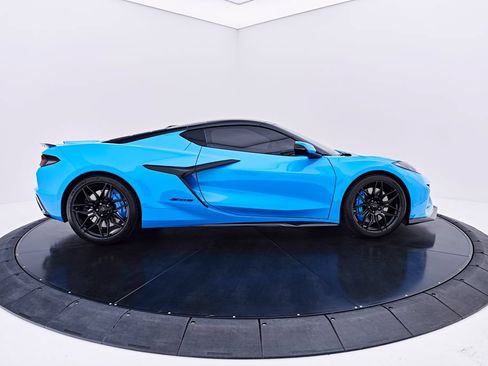 Used 2024 Chevrolet Corvette Z06 w/ Battery Protection Package RWD image 23