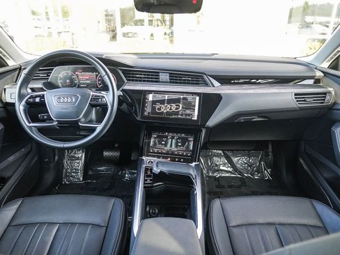 Certified 2024 Audi Q8 e-tron Premium Plus w/ Premium Plus Package image 13