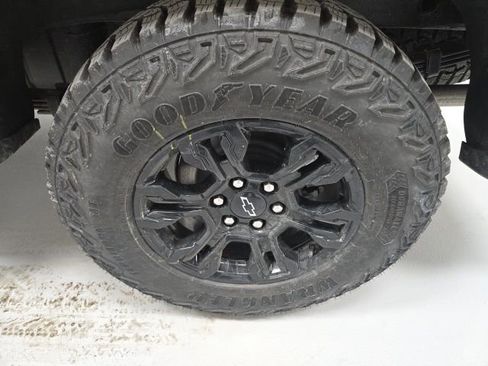 New 2026 Chevrolet Silverado 1500 ZR2 w/ LPO, Dark Essentials Package image 23