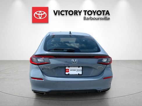 Used 2023 Honda Civic Sport Touring image 4