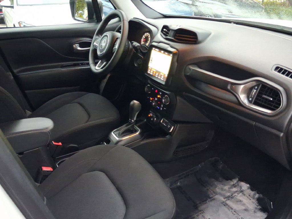 Used 2023 Jeep Renegade Latitude AWD/4WD image 25