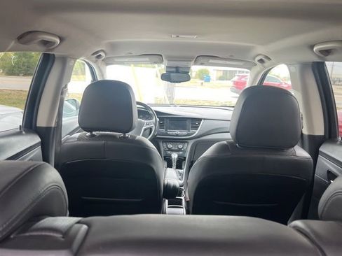 Used 2022 Buick Encore Preferred w/ Safety Package FWD image 30