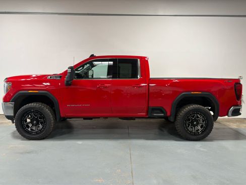 Used 2022 GMC Sierra 2500 SLE w/ X31 Off-Road Package AWD/4WD image 2