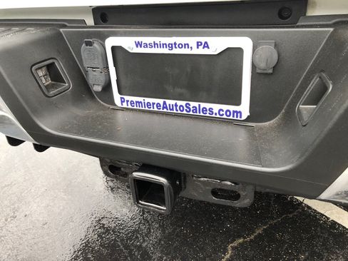 Used 2017 Ford F250 XL w/ Power Equipment Group AWD/4WD image 17