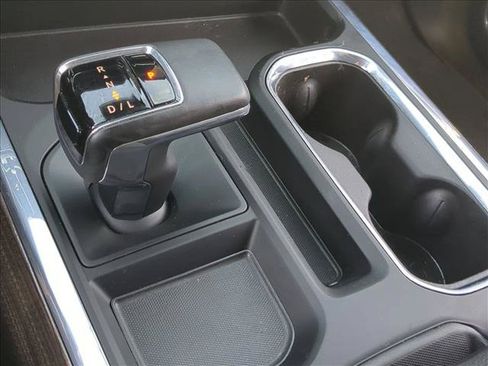 Used 2023 Chevrolet Silverado 1500 LT Trail Boss w/ LT Trail Boss Premium Package AWD/4WD image 11