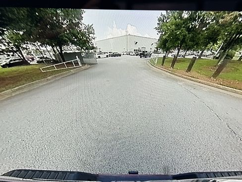 Used 2024 GMC Sierra 2500 AT4 w/ Technology Package image 30