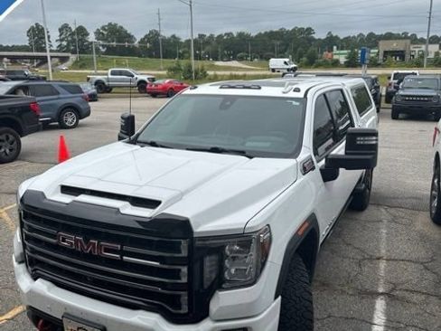 Used 2022 GMC Sierra 2500 AT4 w/ AT4 Premium Plus Package AWD/4WD image 1