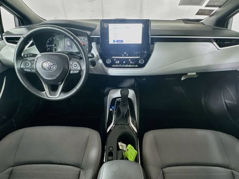 Used 2025 Toyota Corolla SE FWD image 27