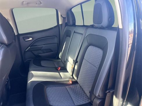 Used 2022 Chevrolet Colorado Z71 image 11