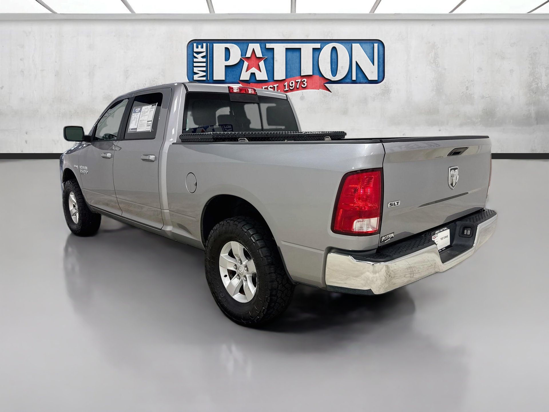 Used 2019 RAM 1500 Classic SLT RWD image 5