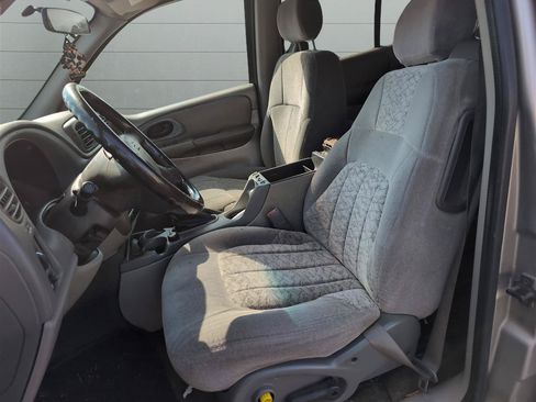 Used 2003 Chevrolet TrailBlazer 2WD image 8