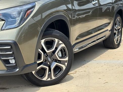 Certified 2025 Subaru Ascent Touring AWD/4WD image 3