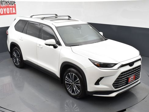 Used 2024 Toyota Grand Highlander AWD Hybrid image 35