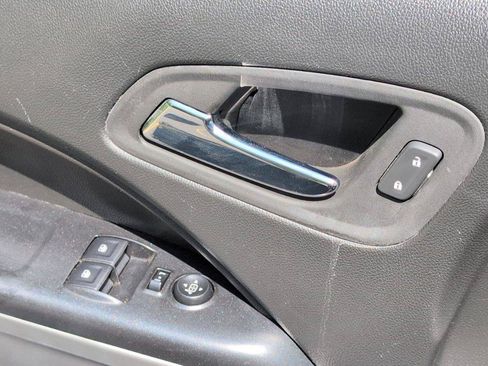 Used 2022 Chevrolet Colorado LT w/ Fleet Safety Package RWD image 19