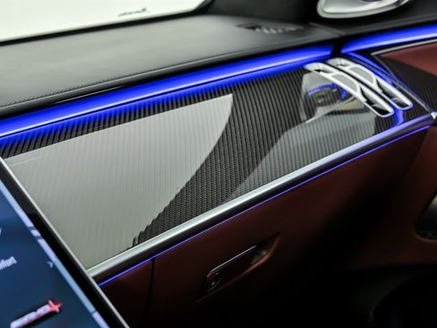 Used 2024 Mercedes-Benz S 63 AMG S image 38