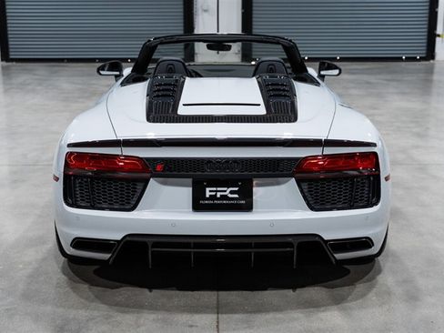 Used 2018 Audi R8 V10 plus AWD/4WD image 5