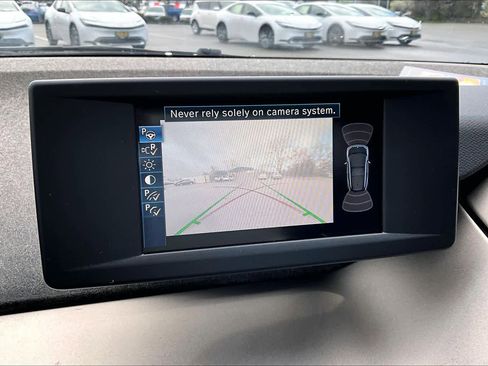 Used 2017 BMW i3 w/ Range Extender image 26