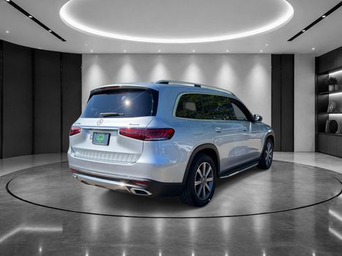 Used 2023 Mercedes-Benz GLS 450 4MATIC image 5