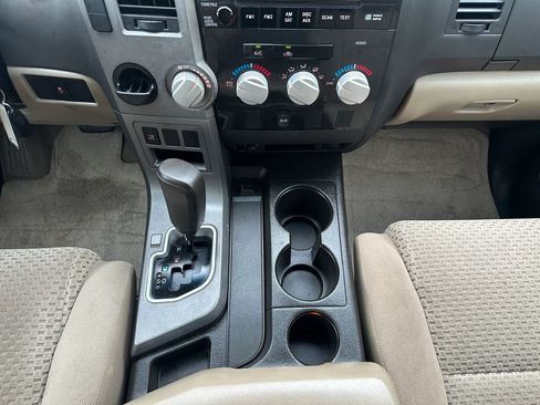 Used 2010 Toyota Tundra 2WD Double Cab image 19