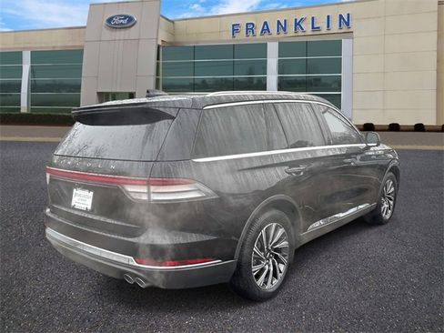 Certified 2025 Lincoln Aviator AWD image 7