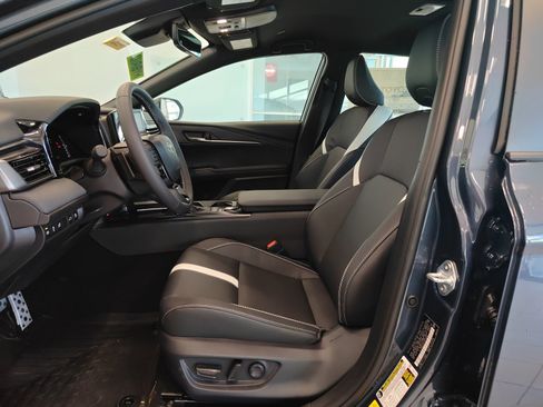 New 2026 Toyota Camry SE w/ Convenience Package image 10