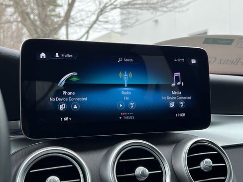 Certified 2021 Mercedes-Benz GLC 300 4MATIC image 23