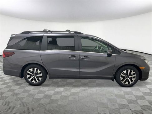 New 2026 Honda Odyssey EX-L image 7