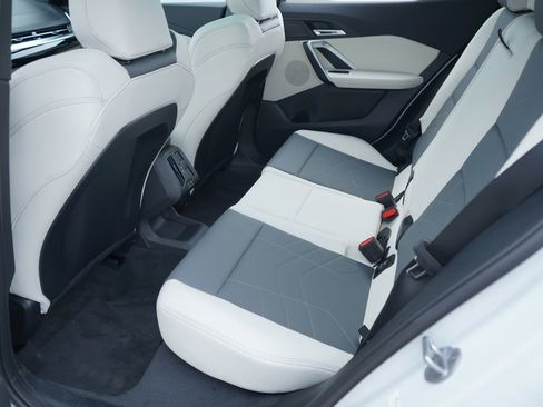 New 2026 BMW X2 xDrive28i w/ Technology Package image 19