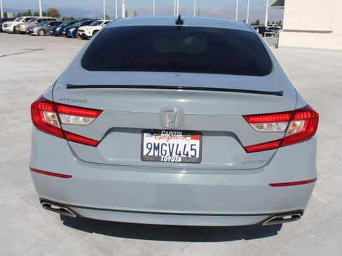 Used 2021 Honda Accord Sport image 4