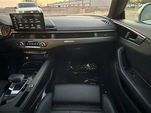 Used 2021 Audi A5 2.0T Premium image 42