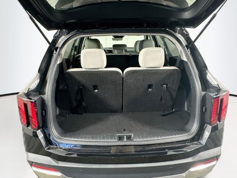 Used 2024 Kia Sorento S w/ Panoramic Sunroof Package FWD image 30
