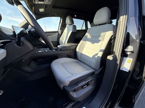 New 2026 Volkswagen Atlas Cross Sport SEL R-Line image 12