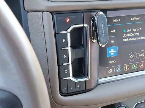 Certified 2021 GMC Yukon Denali w/ Denali Premium Package AWD/4WD image 12