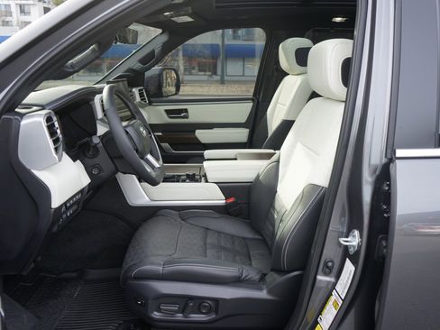 Used 2024 Toyota Sequoia Capstone image 18