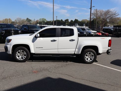 Used 2022 Chevrolet Colorado LT w/ Safety Package image 7
