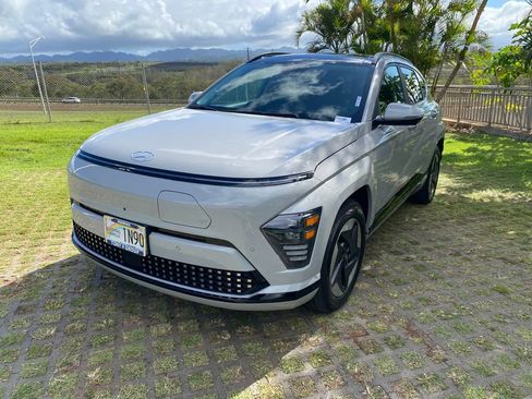 Certified 2024 Hyundai Kona Limited image 3