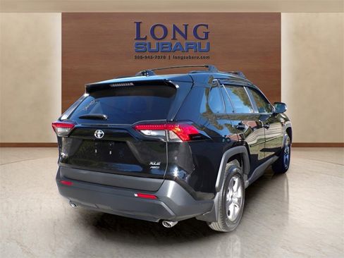 Used 2023 Toyota RAV4 XLE w/ Convenience Package image 7